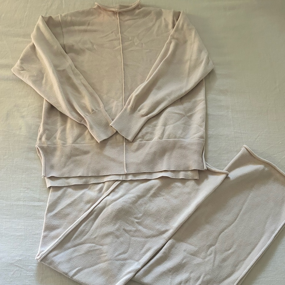 AMAZON Two Piece Set